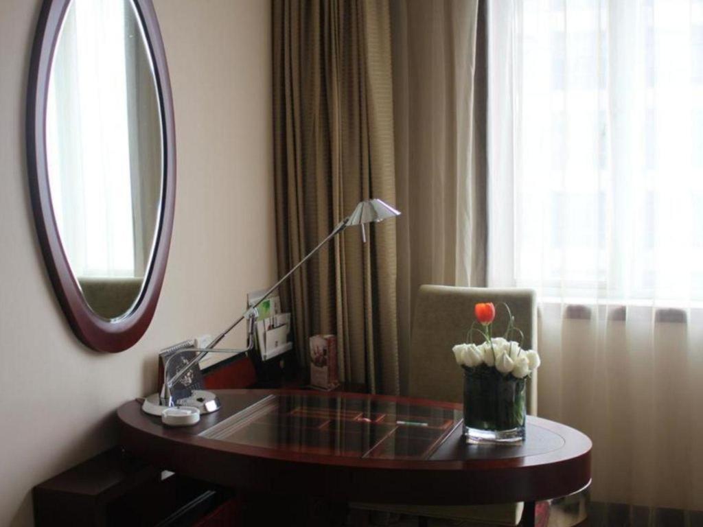Maison New Century Hotel Ningbo Exterior photo